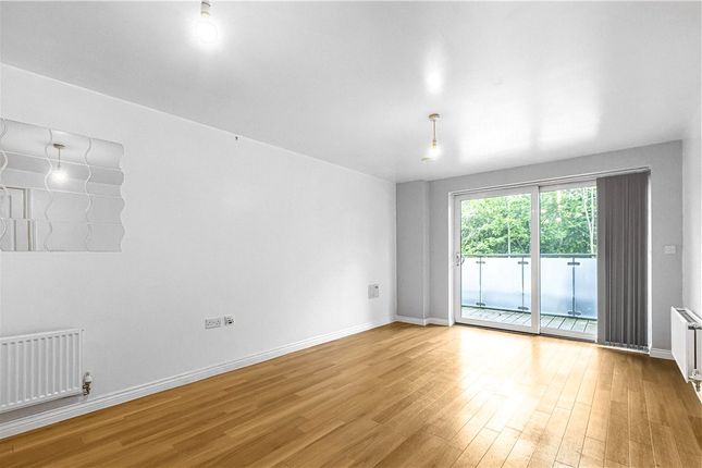 Thumbnail Flat for sale in Chigwell Road, London