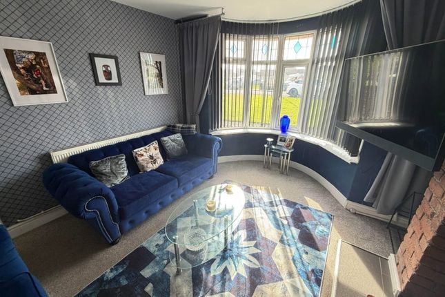 41, Leyshon Road, Ammanford photo 3