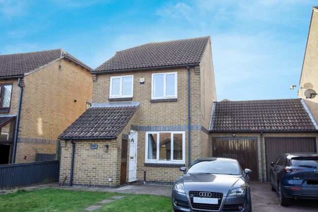Thumbnail Detached house for sale in Western Cross Close, Greenhithe, Kent