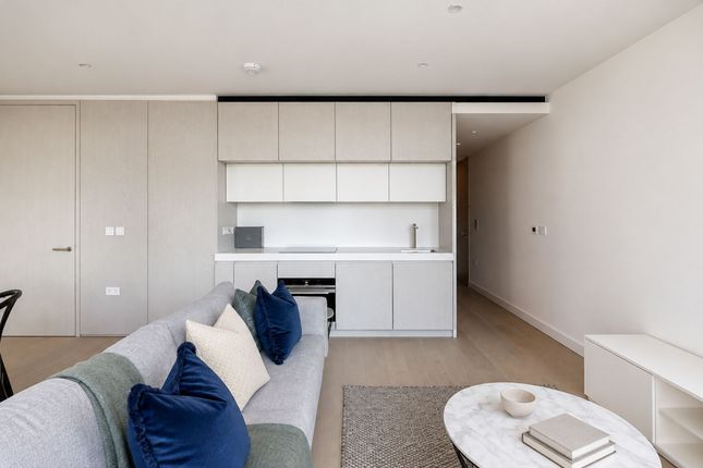 Apt B2-2, Luma House, London photo 4