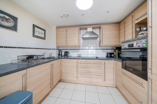 Flat 29, Clover Leaf CourO21 3HS,, Ackender Road, Hampshire photo 3