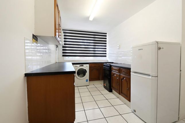 2, Maundeby Walk, Neasden Lane, London photo 4