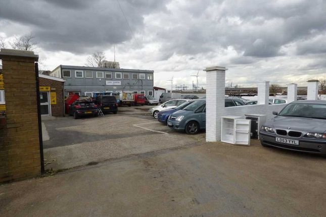 Thumbnail Commercial property to let in Burch Road, Gravesend