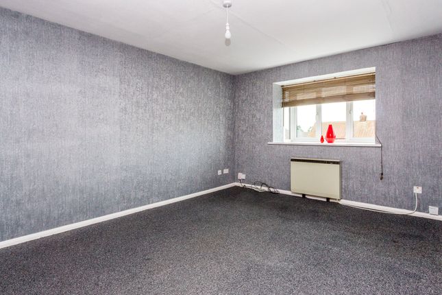 6 Albisdene Court, Blinco Road, Rushden photo 2
