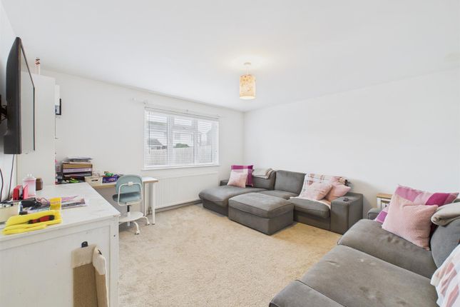 2, Mowstead Road, Braunton photo 3
