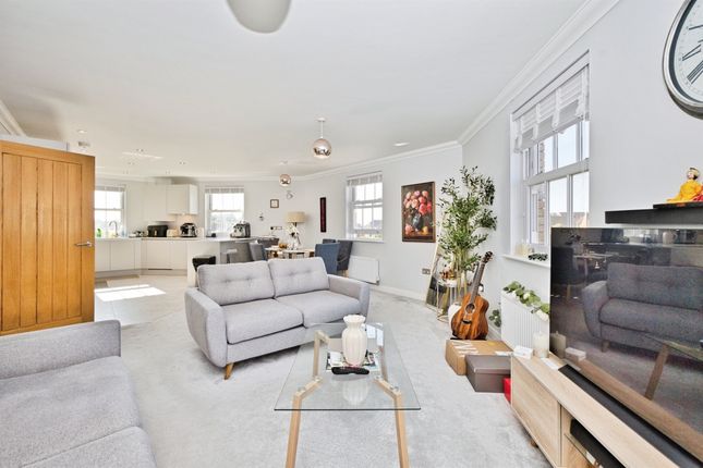 5, Shepherd Court, YEOVIL photo 2