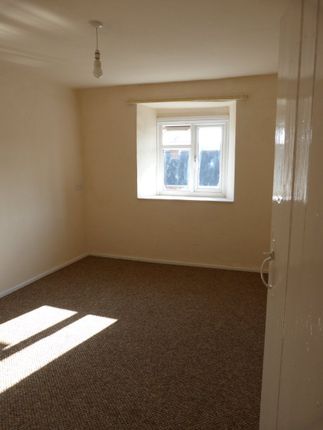 Terraced house to rent in New Street, Cullompton
