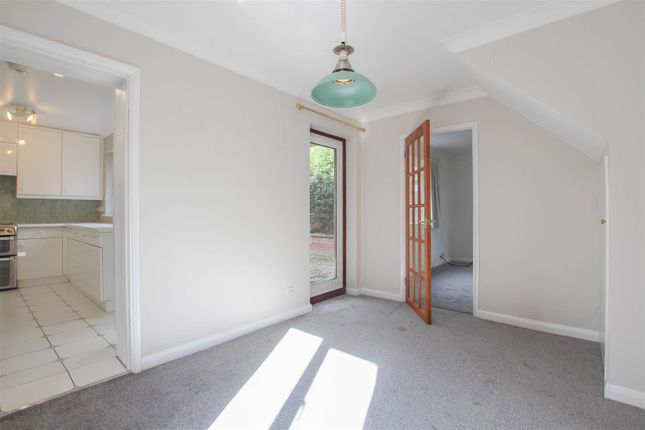 17, Thorncroft, Saffron Walden photo 4
