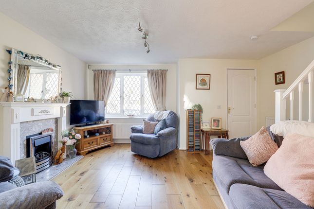 18 Colindale Gardens, Nottingham photo 2