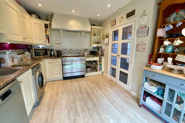 Detached house for sale in Charter Road, Rugby, Warwickshire