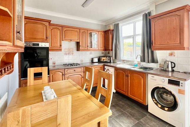 17, Lodge Road, Scunthorpe photo 4