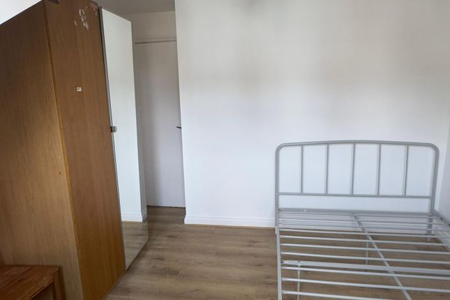F3, 51A, Norbury Road, London photo 5