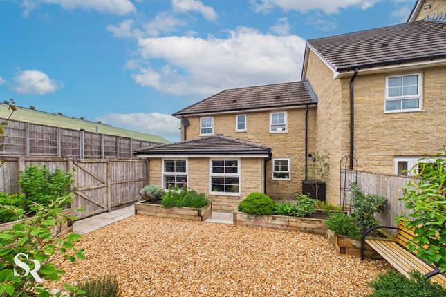 33 Sovereign Way, High Peak photo 4