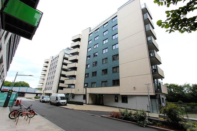Thumbnail Flat to rent in Kingfisher Heights, Waterside Way, Tottenham Hale