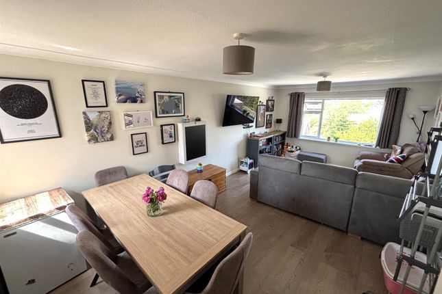 Flat 9, Regents Court, Victoria Road, Swanage photo 4