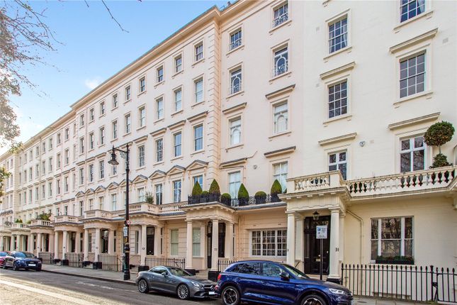 Mews house for sale in Warwick Square Mews, London