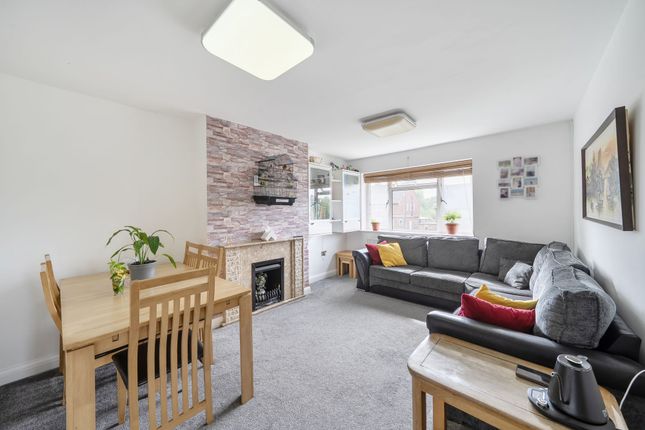 29 Glenhurst Avenue, Ruislip photo 4