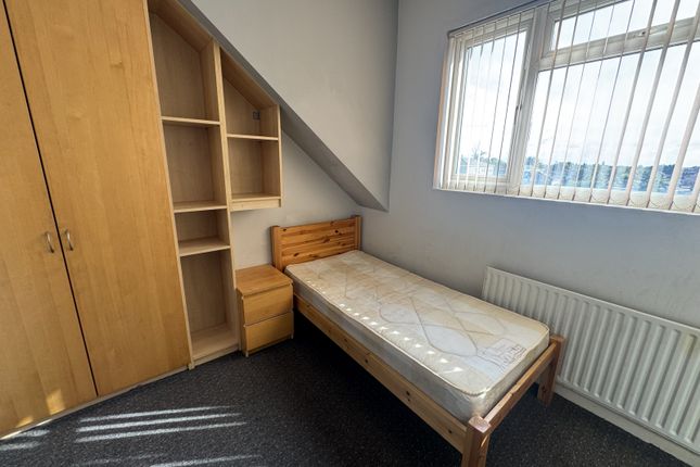 Room To Rent