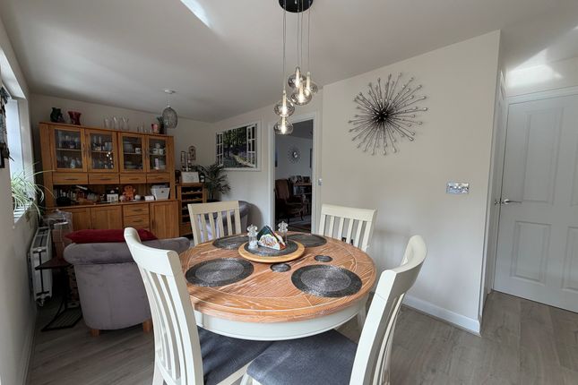 Archard Place, Tiverton photo 3
