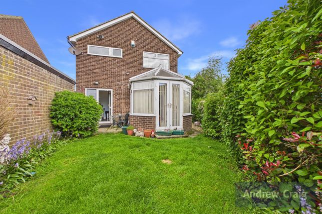 22 Moors Close, Houghton Le Spring photo 4