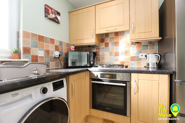 Flat for sale in Heatherbell Court, Harthill