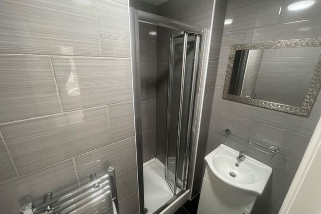 Room 3, 168, Earlsdon Avenue North, Coventry photo 5