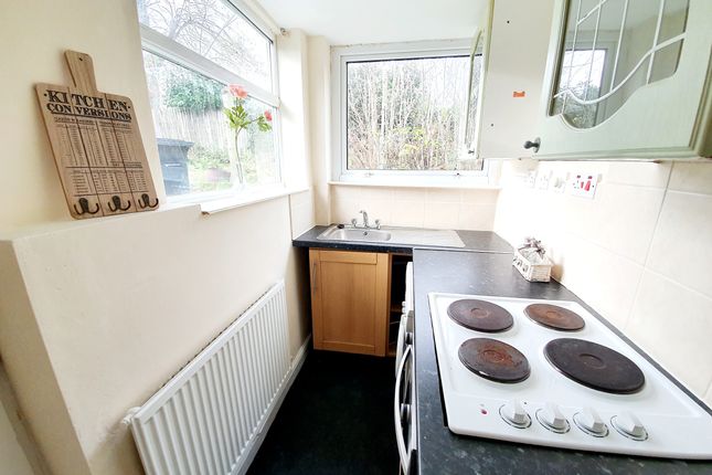 34, Antrobus Road, Birmingham photo 3