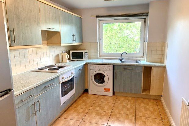 Thumbnail Flat to rent in 1 Whiteoak Road, Manchester