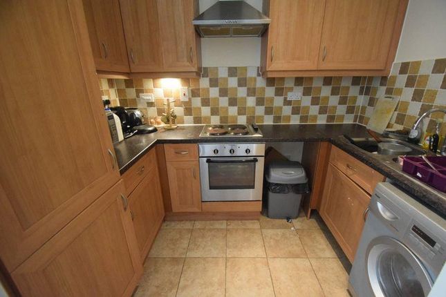 Flat 29, Luton photo 3