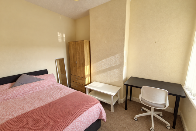 Cwmdare Street, Cardiff photo 4