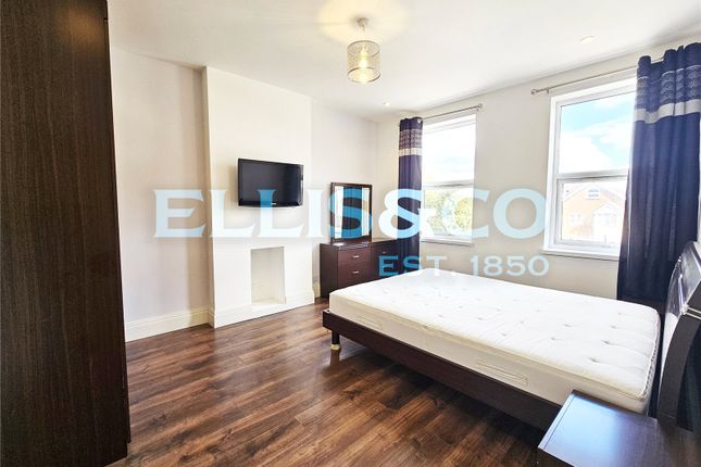 16, Dominion Parade, Harrow photo 2
