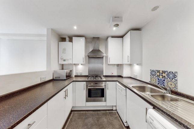Flat for sale in Fondent Court, Taylor Place, Bow