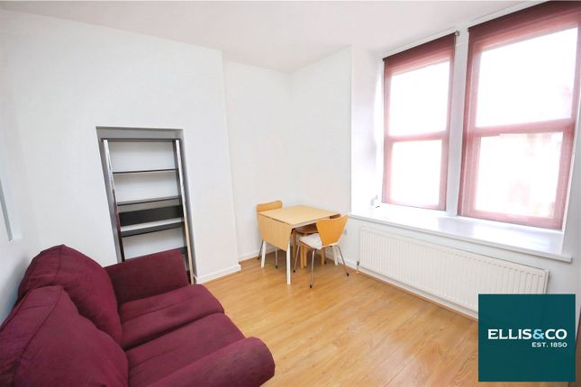 Flat 3, 14, Dollis Road, Finchley photo 4