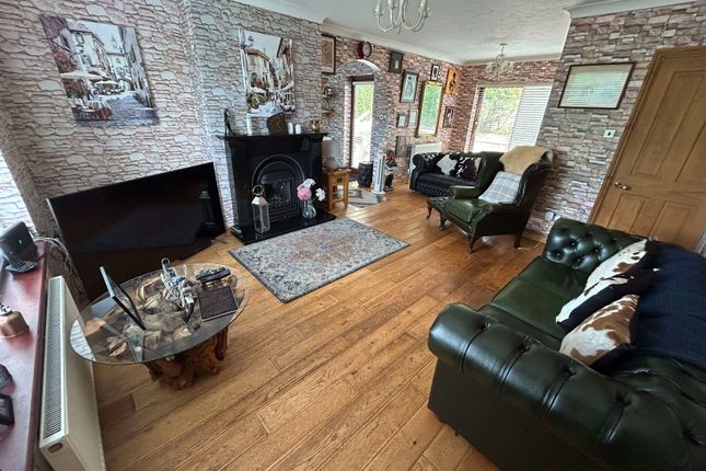 Castle Grange, Woodlands, Conwy photo 4