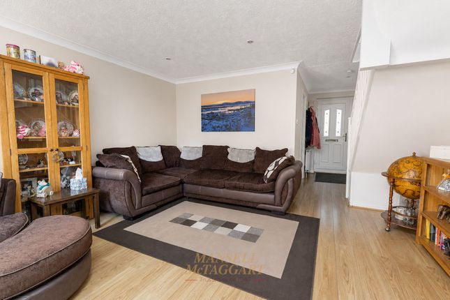 12 Harold Road, Crawley photo 4