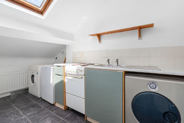Flat 3, 24, Castle Street, Douglas photo 4