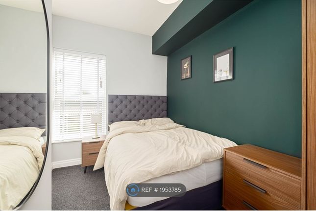 Room to rent in Liverpool Road, Eccles, Manchester