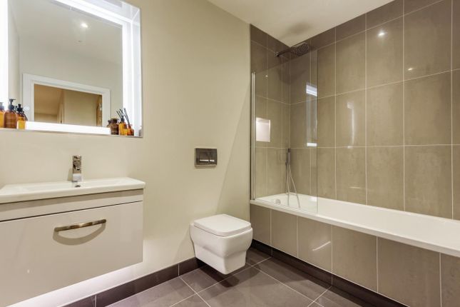 Flat for sale in Tekels Park, Camberley