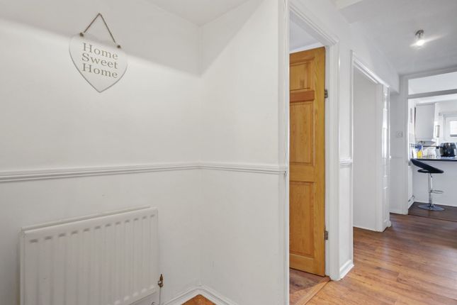 Flat for sale in Studley Road, London