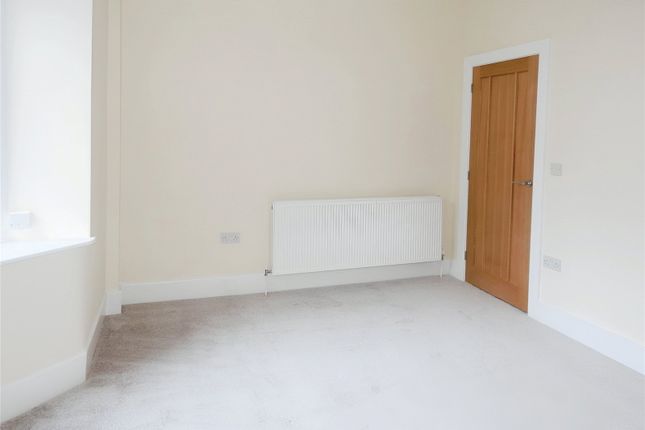 Flat to rent in Birkby Hall Road, Birkby, Huddersfield