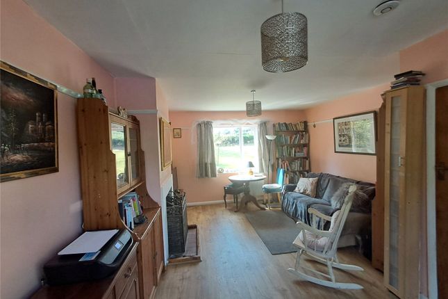 6, Walshams, Honiton photo 3