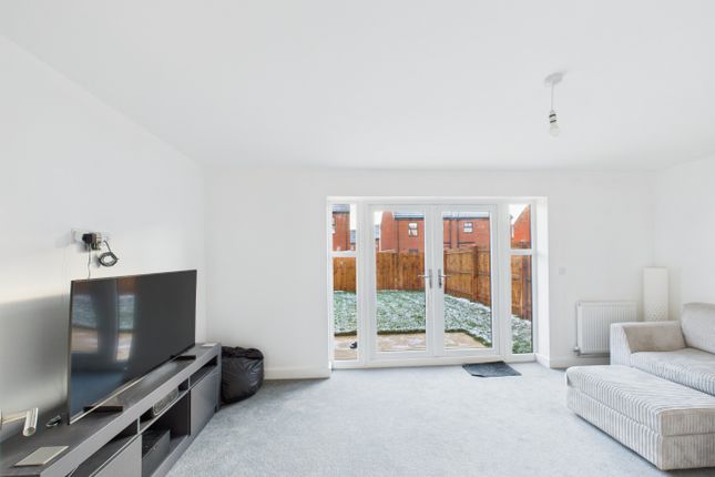 7 Pippin Lane, Kingswood, East Riding of Yorkshire photo 2