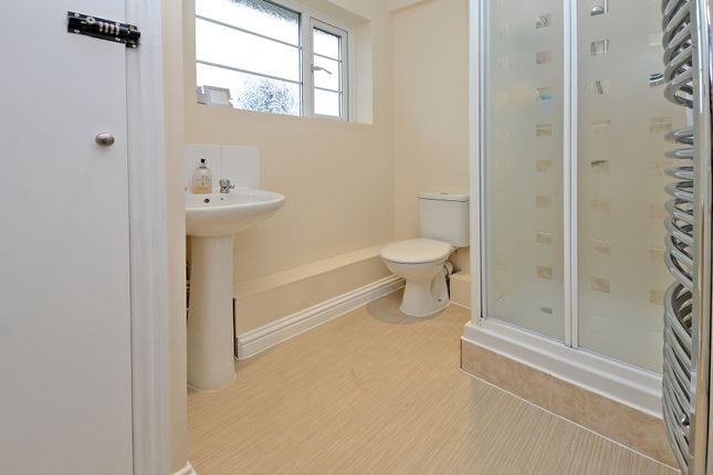 Room 4, 184, Frimley Road, Camberley photo 3