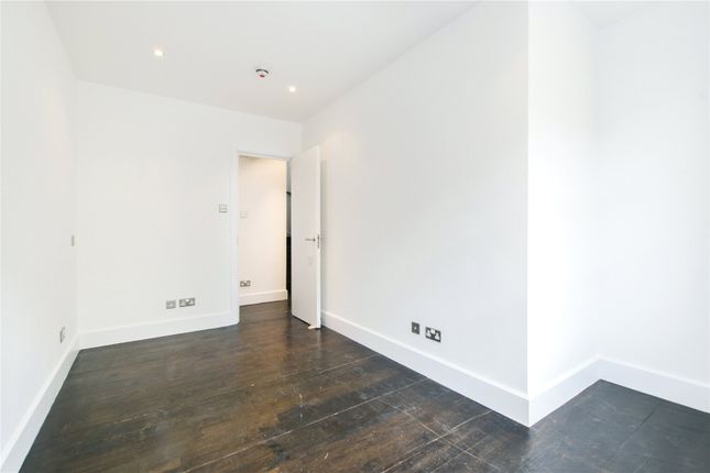 Detached house to rent in Sidney Grove, London