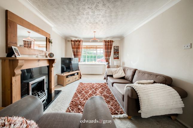 7, Milesbush Avenue, Castle Bromwich photo 3