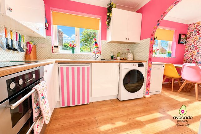 76 Lyndford Road, Stalham, Norfolk photo 3
