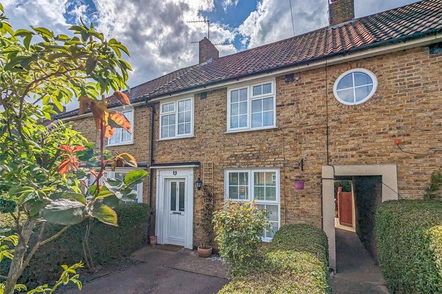 Thumbnail Terraced house for sale in Mill Green Road, Welwyn Garden City, Hertfordshire