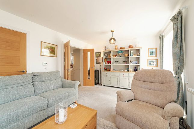 Duchlage Court, Crieff photo 4