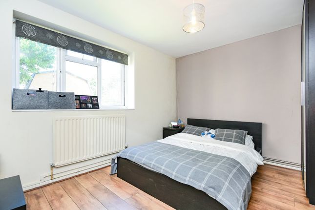 Flat 5 Wittering House,, Dagnall Street, London photo 2