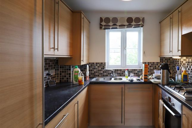 22, Murfitt Close, Ely photo 2